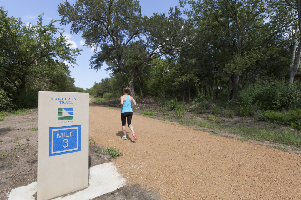 lakefront trail sign 